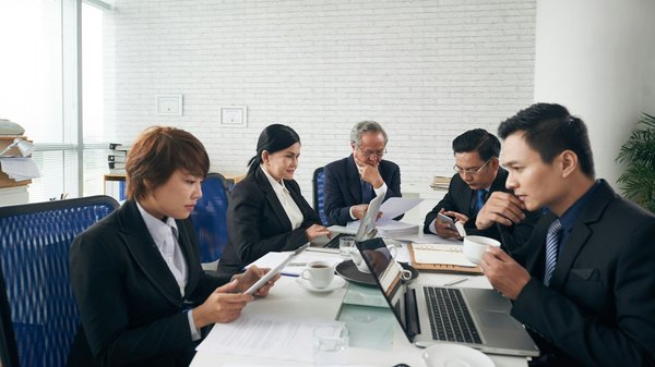 Est-ce qu'un avocat en droit bancaire à Paris est nécessaire pour les sociétés ?